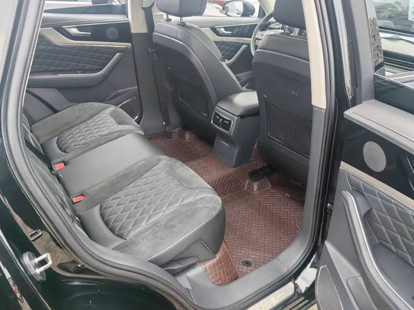 2022 HongQi HS5 2.0T 224HP L4 6AT,autocango,china used car exporter,china ev exporter,chinese used car exporter,chinese used ev exporter