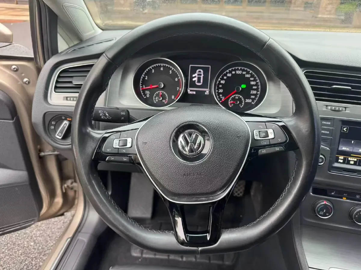 2016 Volkswagen Golf 1.4T 131HP L4 7DCT,autocango,china used car exporter,china ev exporter,chinese used car exporter,chinese used ev exporter