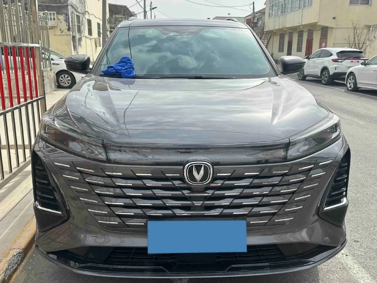 2024 ChangAn CS75 Plus 1.5T 188HP L4 8AT,autocango,china used car exporter,china ev exporter,chinese used car exporter,chinese used ev exporter