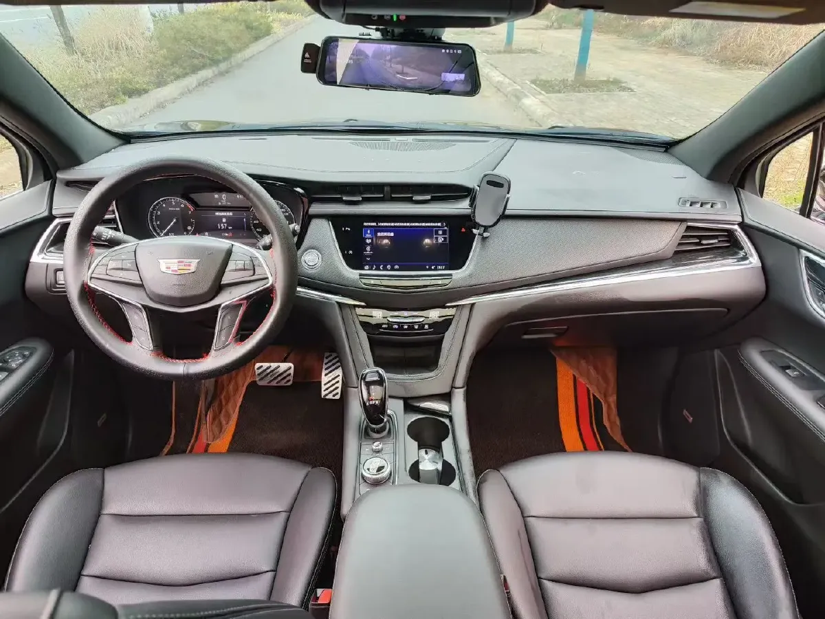 2022 Cadillac XT5 2.0T 237HP L4 9AT,autocango,china used car exporter,china ev exporter,chinese used car exporter,chinese used ev exporter