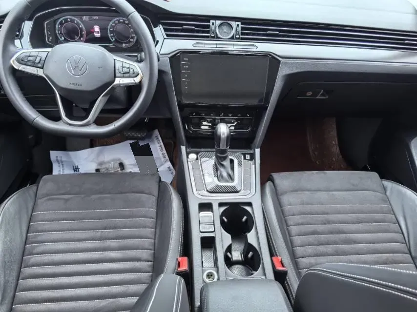 2020 Volkswagen Magotan 2.0T 186HP L4 7DCT,autocango,china used car exporter,china ev exporter,chinese used car exporter,chinese used ev exporter