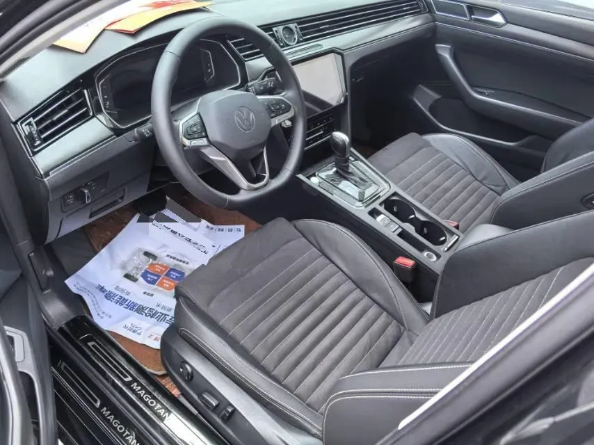 2020 Volkswagen Magotan 2.0T 186HP L4 7DCT,autocango,china used car exporter,china ev exporter,chinese used car exporter,chinese used ev exporter
