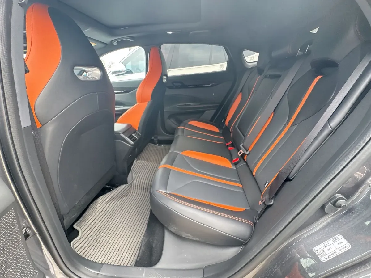 2024 ChangAn UNI-V 1.5T 188HP L4 7DCT,autocango,china used car exporter,china ev exporter,chinese used car exporter,chinese used ev exporter