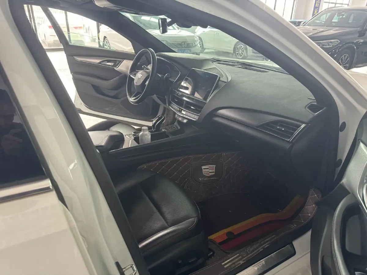 2021 Cadillac CT5 2.0T 237HP L4 10AT,autocango,china used car exporter,china ev exporter,chinese used car exporter,chinese used ev exporter