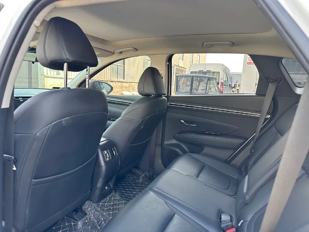 2021 Hyundai Tucson 1.5T 200HP L4 7DCT,autocango,china used car exporter,china ev exporter,chinese used car exporter,chinese used ev exporter