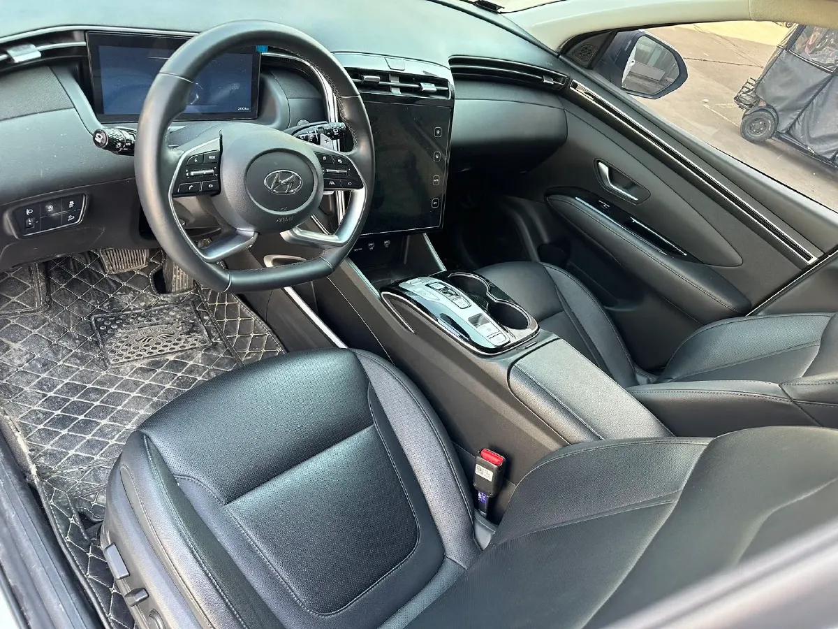 2021 Hyundai Tucson 1.5T 200HP L4 7DCT,autocango,china used car exporter,china ev exporter,chinese used car exporter,chinese used ev exporter