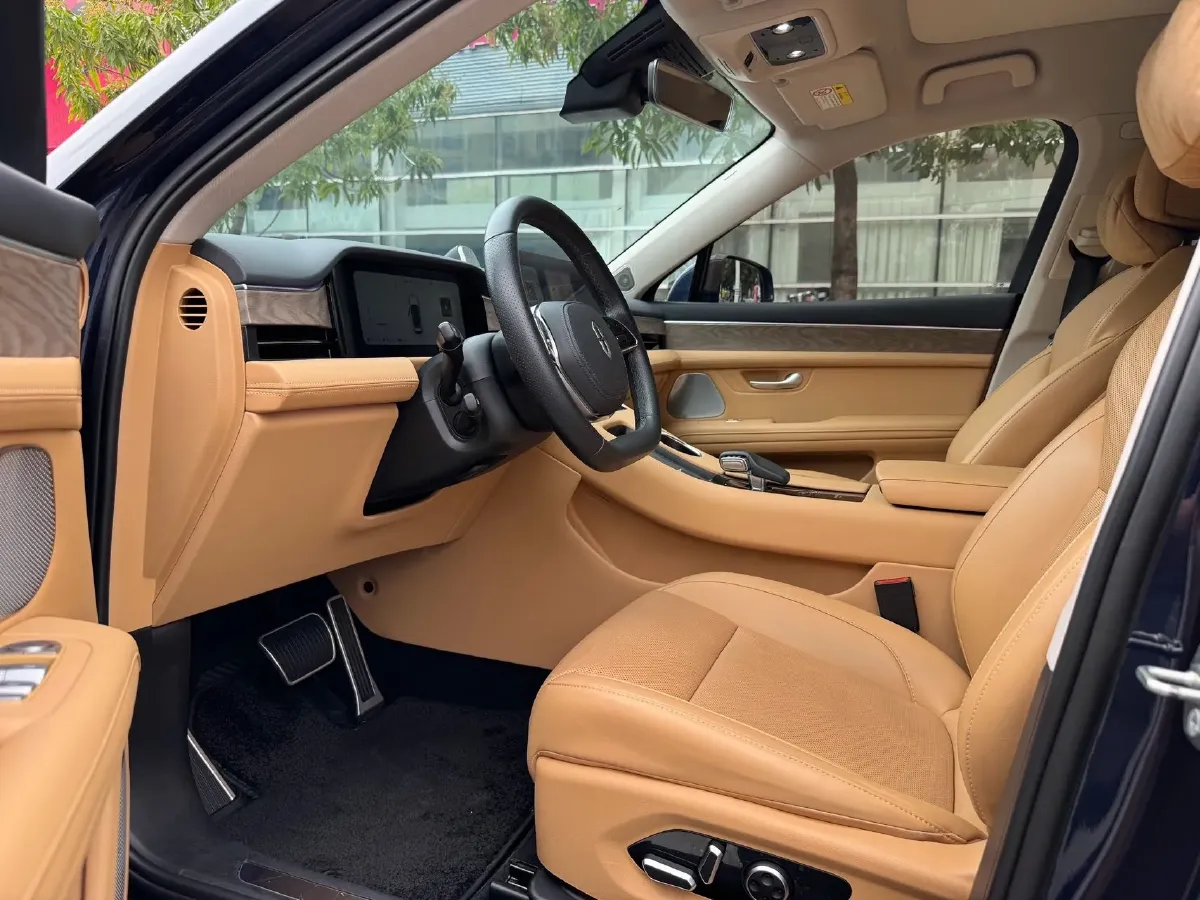 2022 JMC YuHu 7 2.0T 141HP L4 8AT,autocango,china used car exporter,china ev exporter,chinese used car exporter,chinese used ev exporter