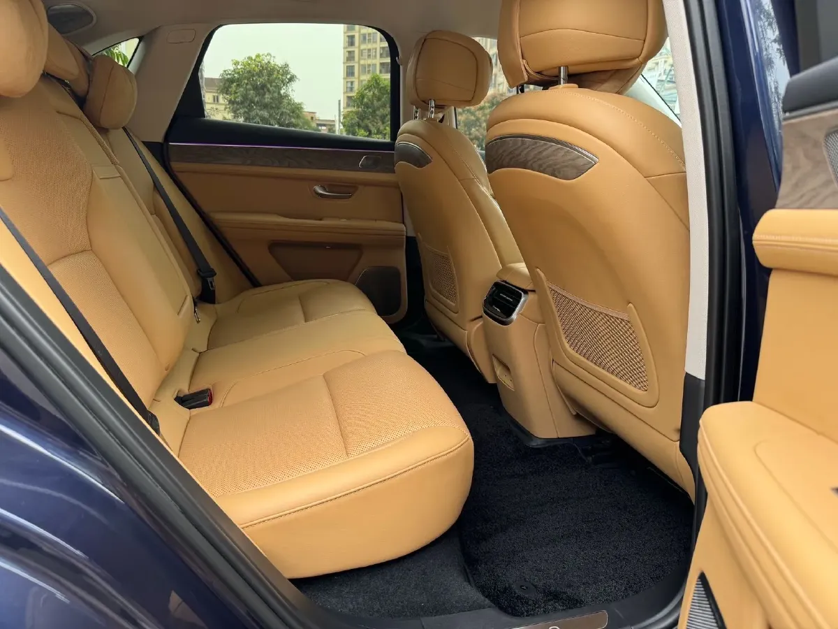 2022 JMC YuHu 7 2.0T 141HP L4 8AT,autocango,china used car exporter,china ev exporter,chinese used car exporter,chinese used ev exporter