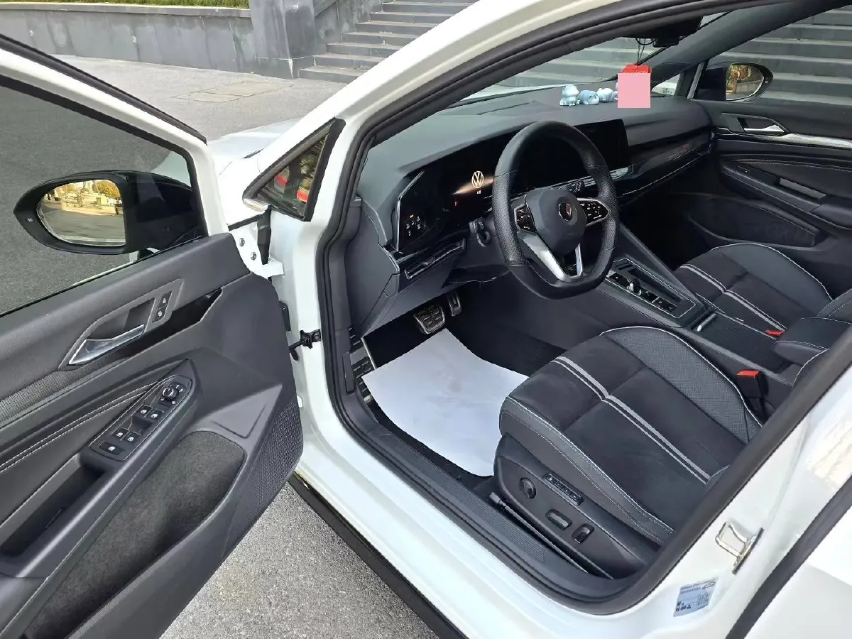 2023 Volkswagen Golf 1.4T 150HP L4 7DCT,autocango,china used car exporter,china ev exporter,chinese used car exporter,chinese used ev exporter