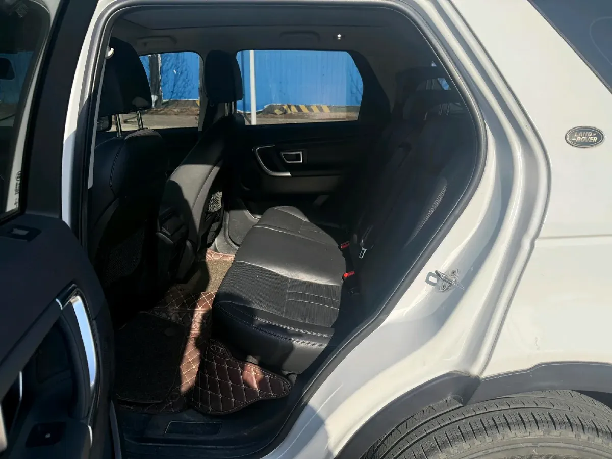 2019 Land Rover Discovery Sport 2.0T 241HP L4 9AT,autocango,china used car exporter,china ev exporter,chinese used car exporter,chinese used ev exporter