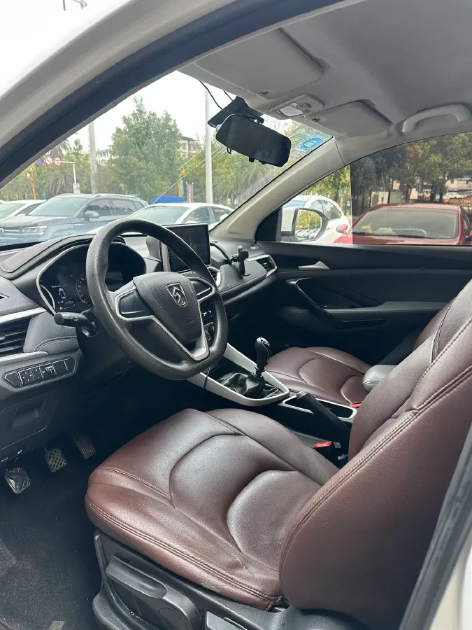 2019 BaoJun 530 1.5T 150HP L4 6MT,autocango,china used car exporter,china ev exporter,chinese used car exporter,chinese used ev exporter