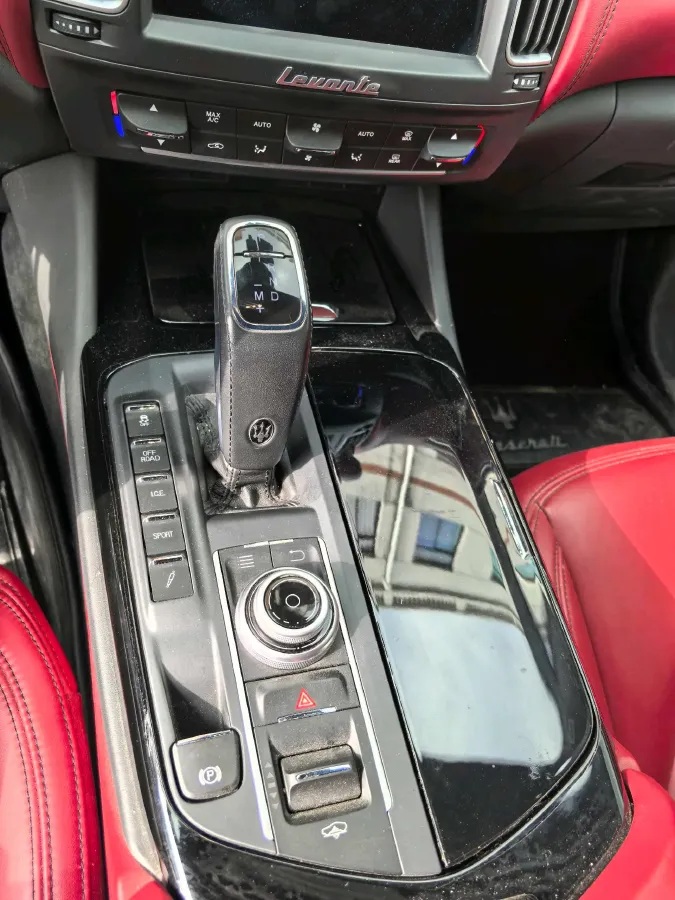 2019 Maserati Levante 3.0T 350HP V6 8AT,autocango,china used car exporter,china ev exporter,chinese used car exporter,chinese used ev exporter