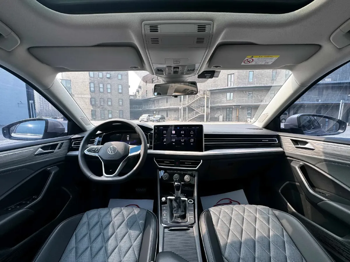 2023 Volkswagen Sagitar 1.5T 160HP L4 7DCT,autocango,china used car exporter,china ev exporter,chinese used car exporter,chinese used ev exporter