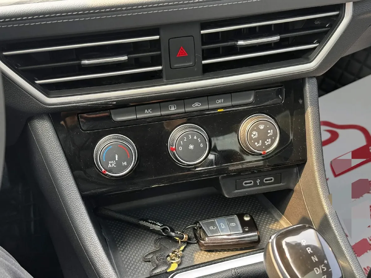 2023 Volkswagen Sagitar 1.5T 160HP L4 7DCT,autocango,china used car exporter,china ev exporter,chinese used car exporter,chinese used ev exporter