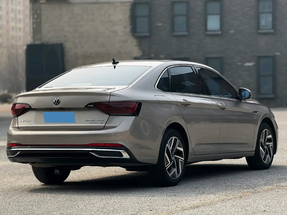 2023 Volkswagen Sagitar 1.5T 160HP L4 7DCT,autocango,china used car exporter,china ev exporter,chinese used car exporter,chinese used ev exporter
