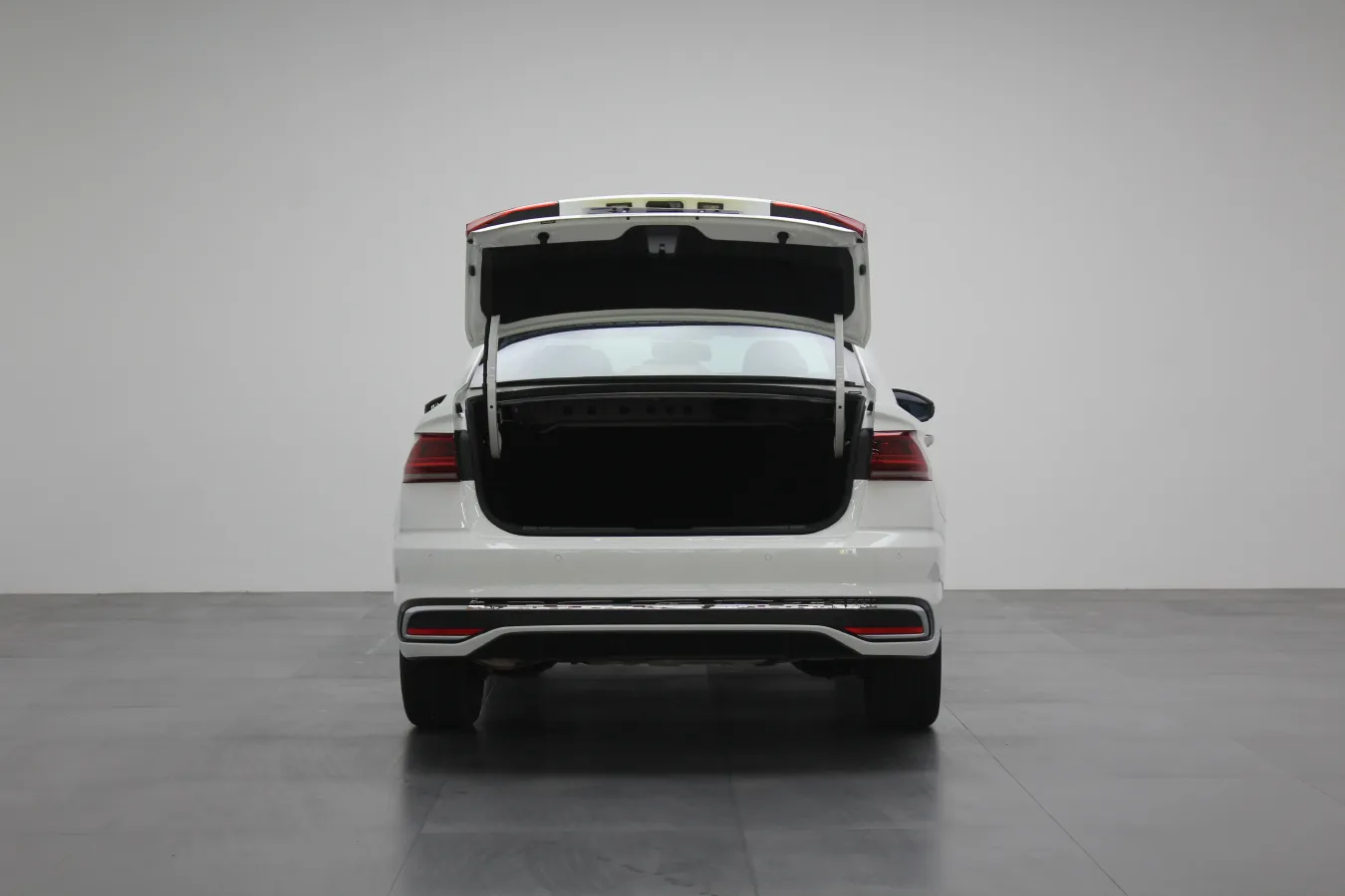 2023 Volkswagen Bora 1.2T 116HP L4 7DCT,autocango,china used car exporter,china ev exporter,chinese used car exporter,chinese used ev exporter