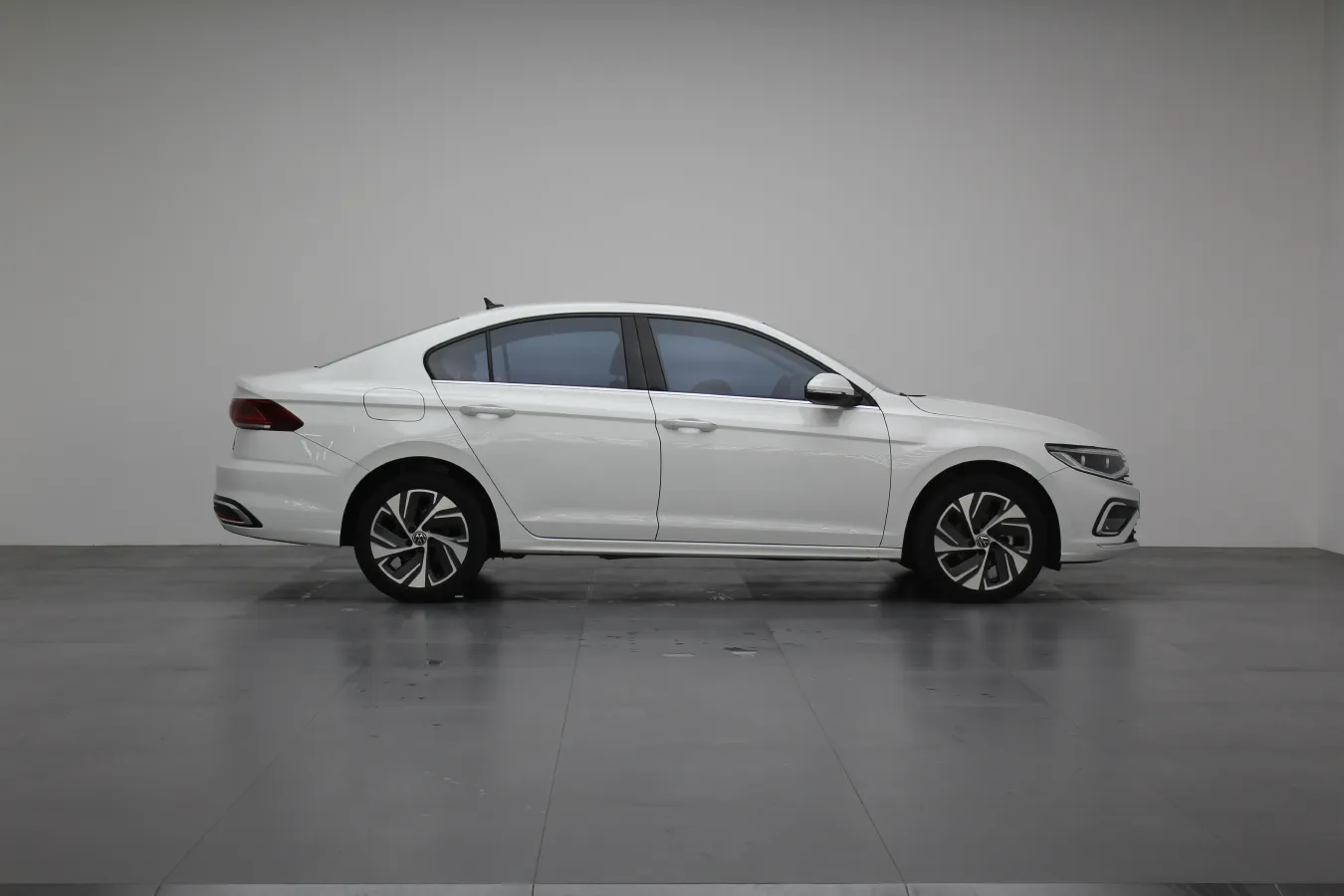 2023 Volkswagen Bora 1.2T 116HP L4 7DCT,autocango,china used car exporter,china ev exporter,chinese used car exporter,chinese used ev exporter