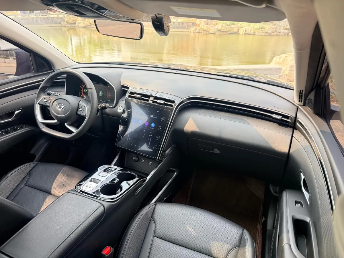 2021 Hyundai Tucson 1.5T 200HP L4 7DCT,autocango,china used car exporter,china ev exporter,chinese used car exporter,chinese used ev exporter