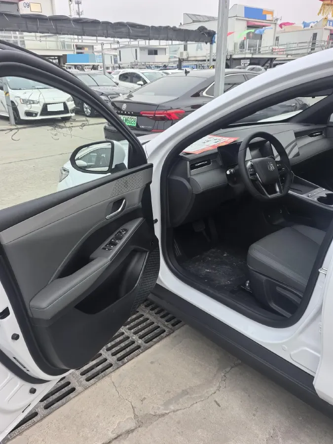 2026 BYD Qin Plus 1.5L 101HP L4 E-CVT PHEV,autocango,china used car exporter,china ev exporter,chinese used car exporter,chinese used ev exporter