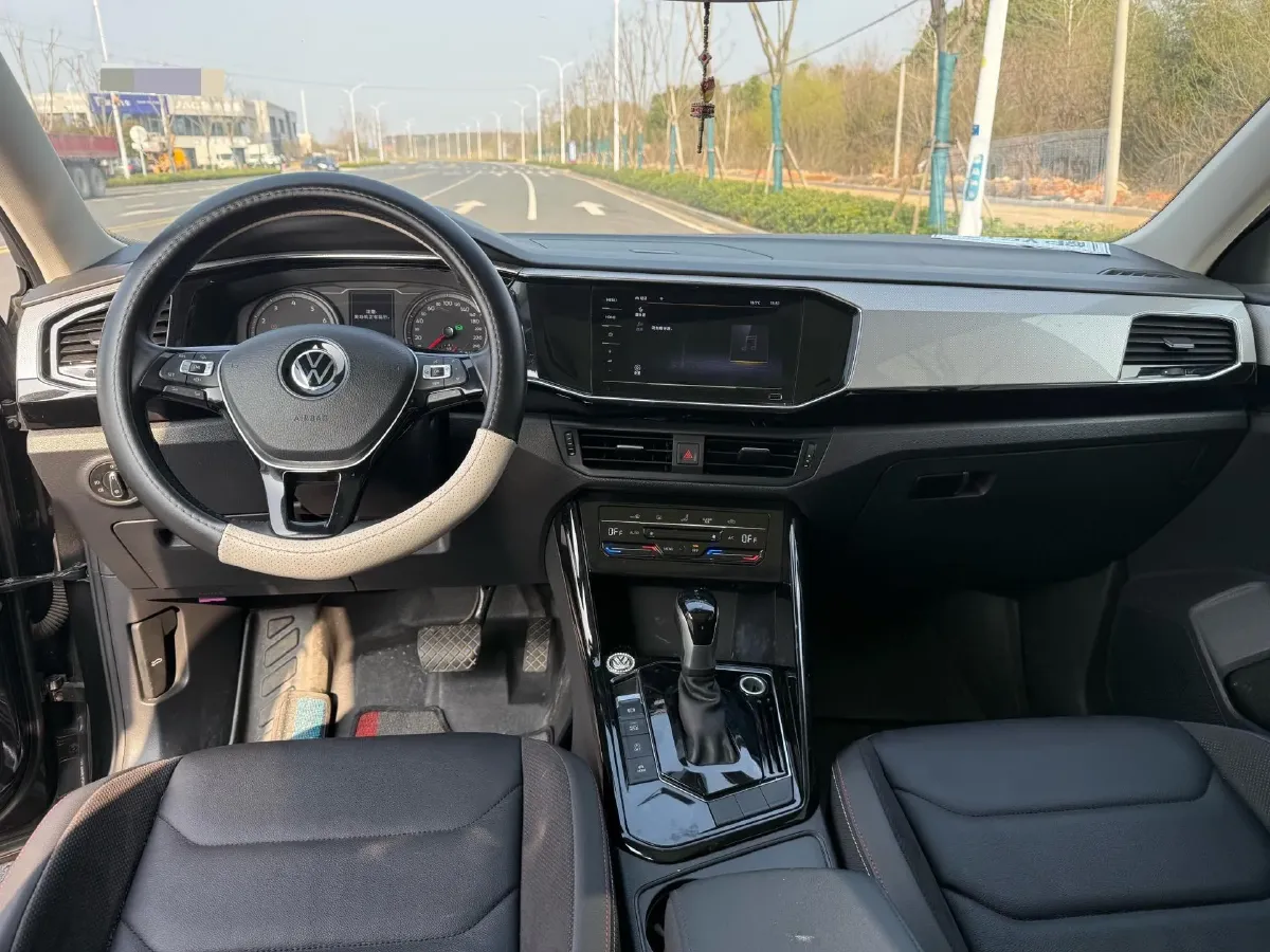2021 Volkswagen Tayron 2.0T 186HP L4 7DCT,autocango,china used car exporter,china ev exporter,chinese used car exporter,chinese used ev exporter