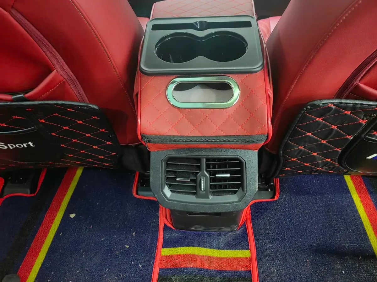 2021 Haval H6 1.5T 169HP L4 7DCT,autocango,china used car exporter,china ev exporter,chinese used car exporter,chinese used ev exporter