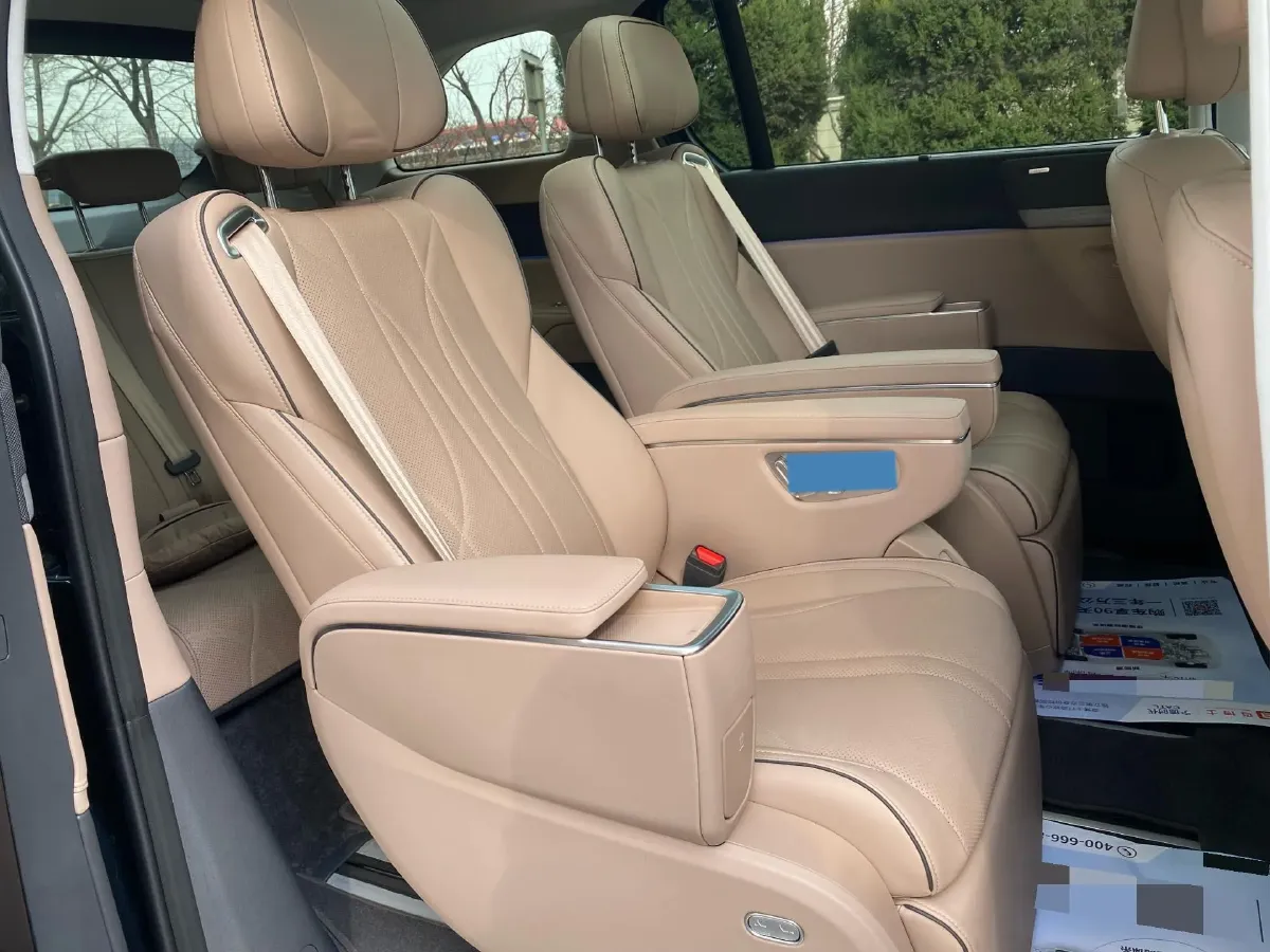 2025 Xpeng X9 BEV,autocango,china used car exporter,china ev exporter,chinese used car exporter,chinese used ev exporter