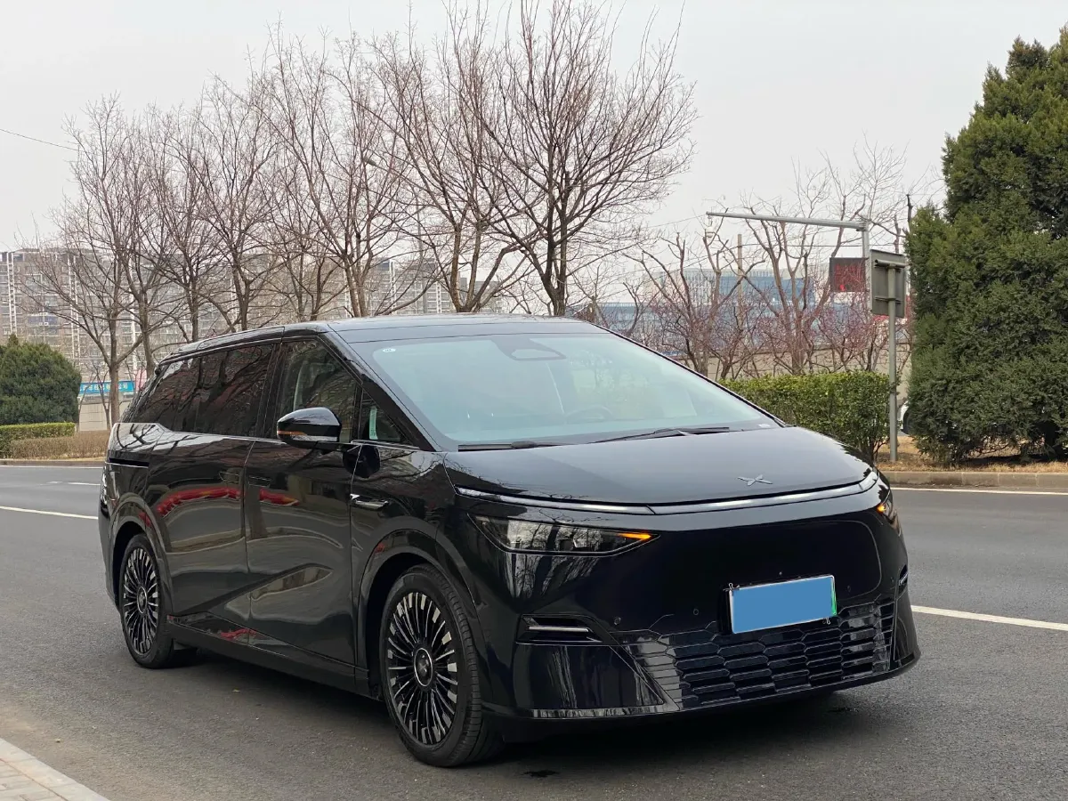 2025 Xpeng X9 BEV,autocango,china used car exporter,china ev exporter,chinese used car exporter,chinese used ev exporter