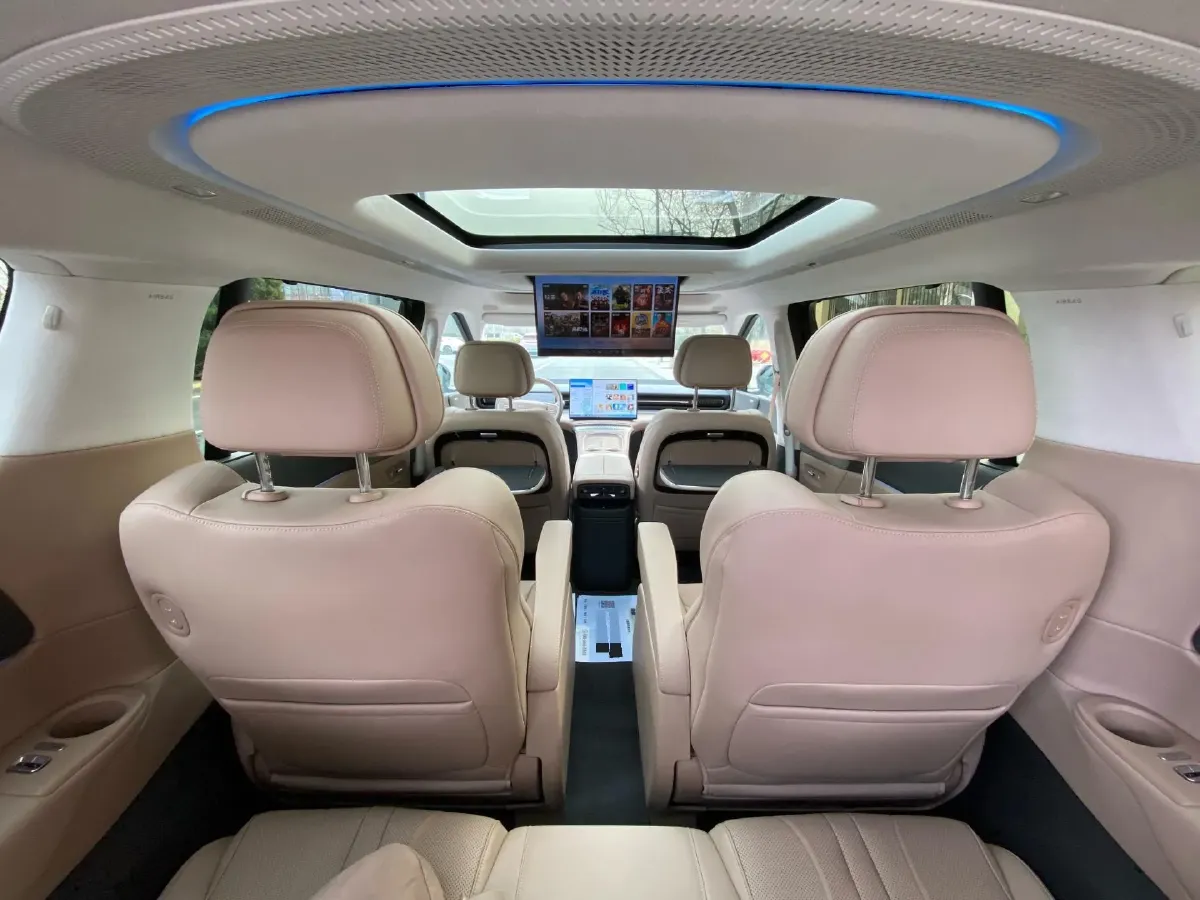 2025 Xpeng X9 BEV,autocango,china used car exporter,china ev exporter,chinese used car exporter,chinese used ev exporter