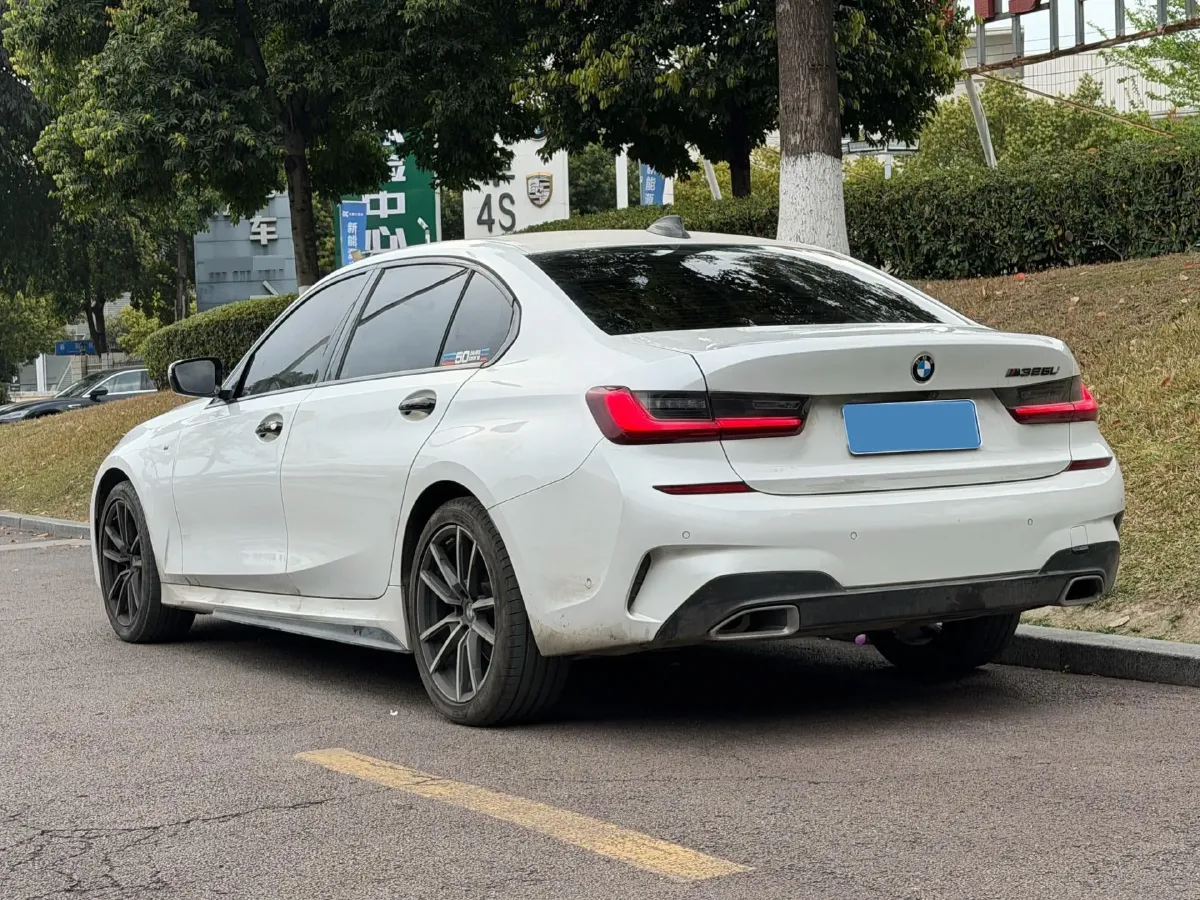 2022 BMW 3 Series 2.0T 184HP L4 8AT,autocango,china used car exporter,china ev exporter,chinese used car exporter,chinese used ev exporter