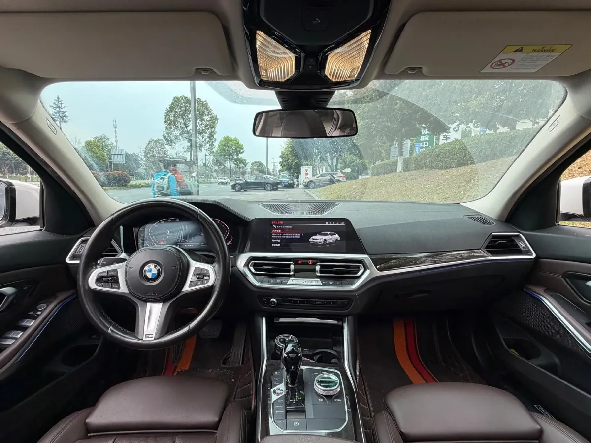 2022 BMW 3 Series 2.0T 184HP L4 8AT,autocango,china used car exporter,china ev exporter,chinese used car exporter,chinese used ev exporter