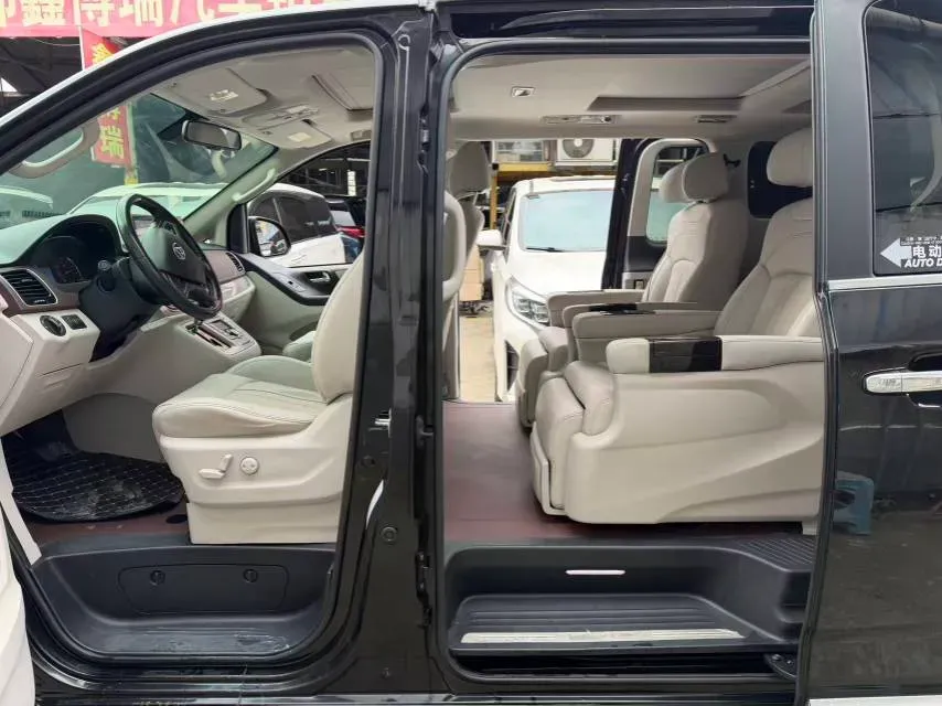 2018 MAXUS G10 2.0T 224HP L4 6AT,autocango,china used car exporter,china ev exporter,chinese used car exporter,chinese used ev exporter