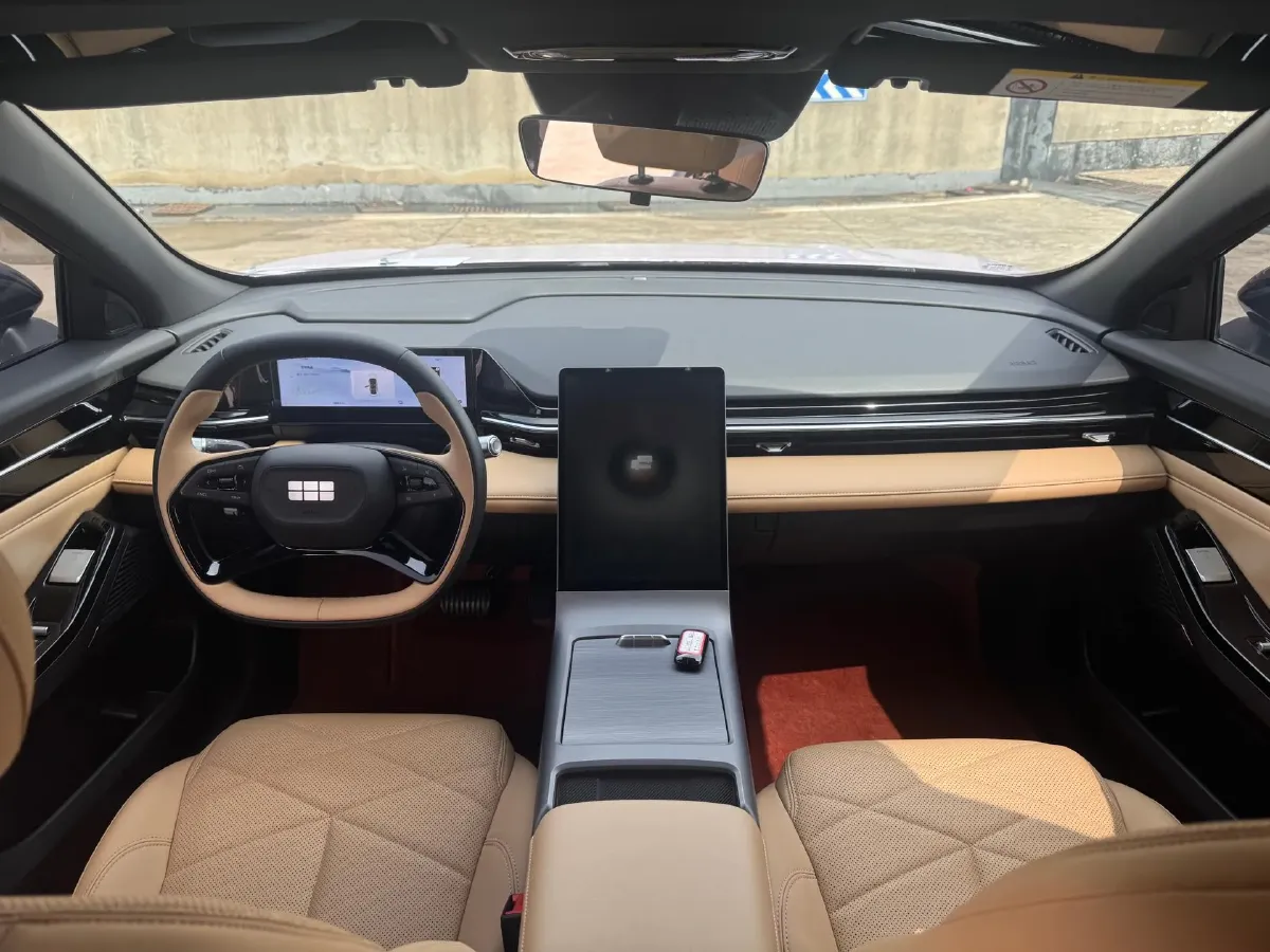 2024 Geely Galaxy L6 1.5T 163HP L4 3DHT PHEV,autocango,china used car exporter,china ev exporter,chinese used car exporter,chinese used ev exporter