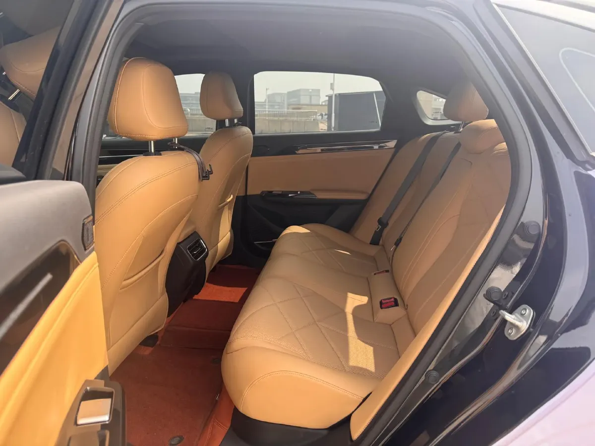 2024 Geely Galaxy L6 1.5T 163HP L4 3DHT PHEV,autocango,china used car exporter,china ev exporter,chinese used car exporter,chinese used ev exporter