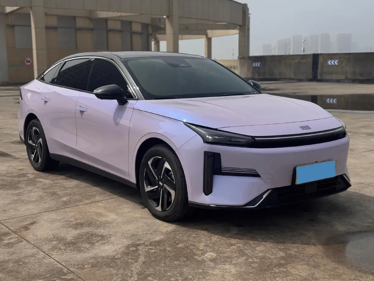 2024 Geely Galaxy L6 1.5T 163HP L4 3DHT PHEV,autocango,china used car exporter,china ev exporter,chinese used car exporter,chinese used ev exporter