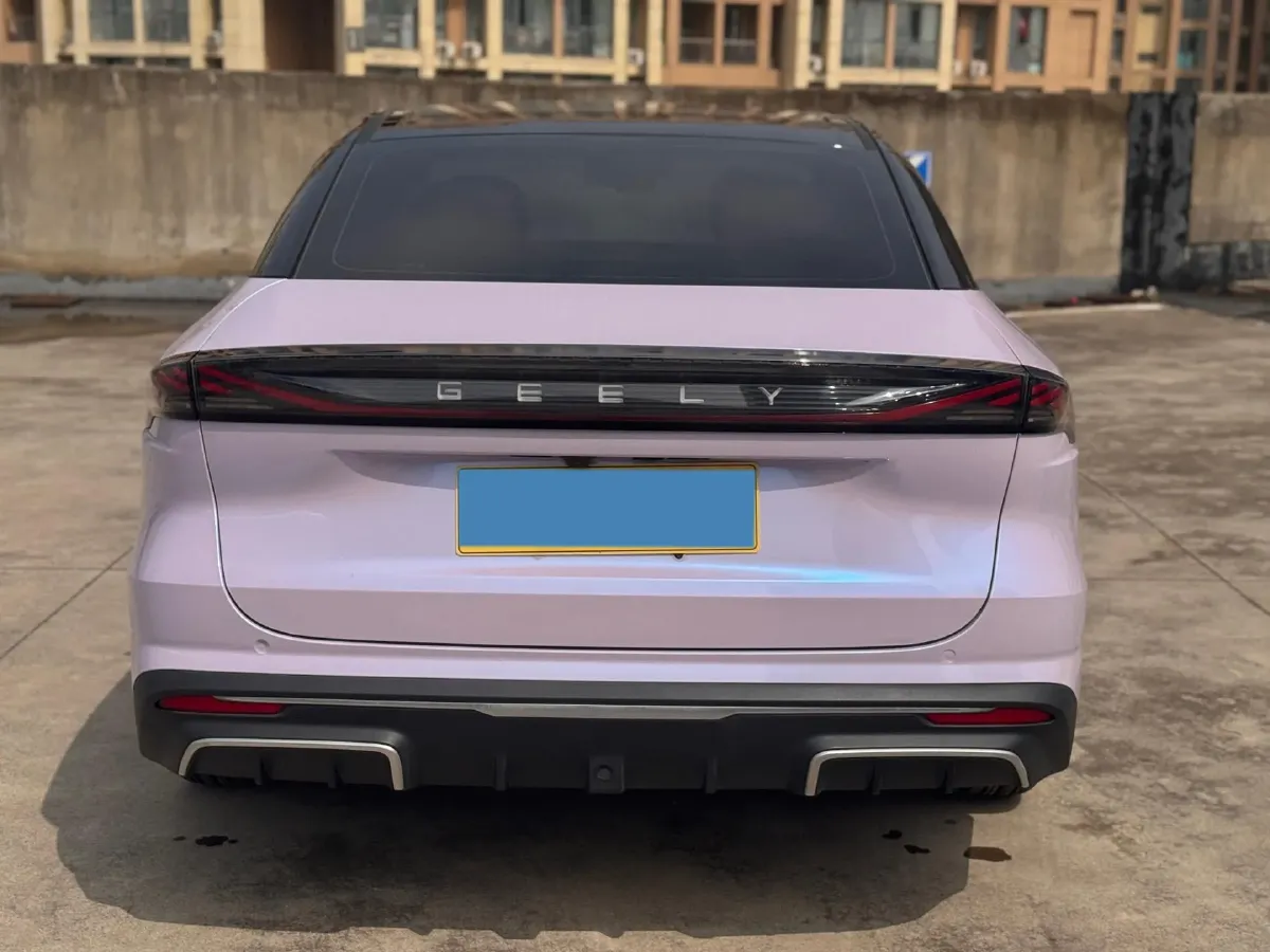 2024 Geely Galaxy L6 1.5T 163HP L4 3DHT PHEV,autocango,china used car exporter,china ev exporter,chinese used car exporter,chinese used ev exporter