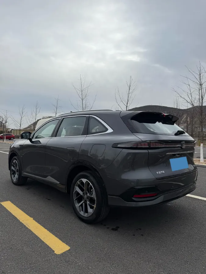 2025 ChangAn CS75 Plus 1.5T 192HP L4 8AT,autocango,china used car exporter,china ev exporter,chinese used car exporter,chinese used ev exporter