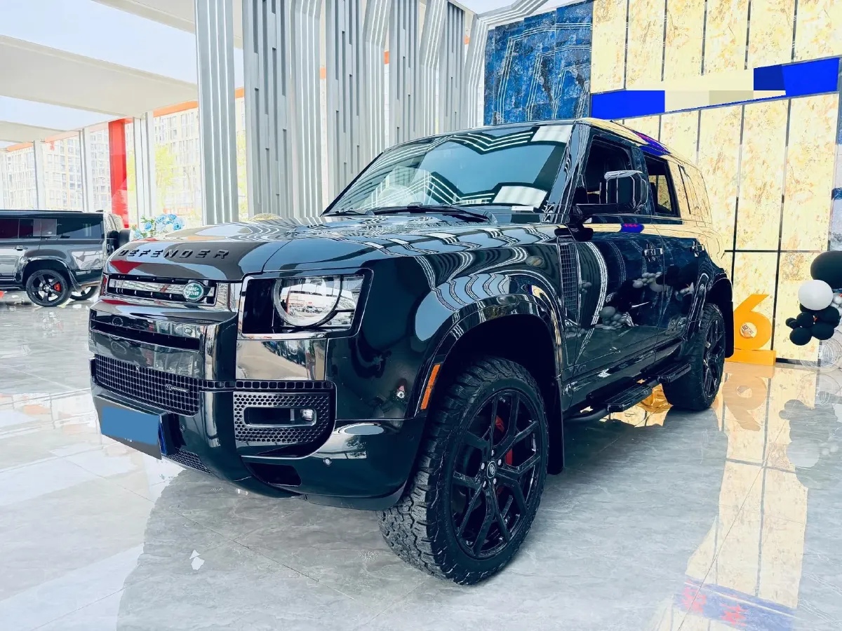 2022 Land Rover Defender 3.0T 400HP L6 8AT,autocango,china used car exporter,china ev exporter,chinese used car exporter,chinese used ev exporter