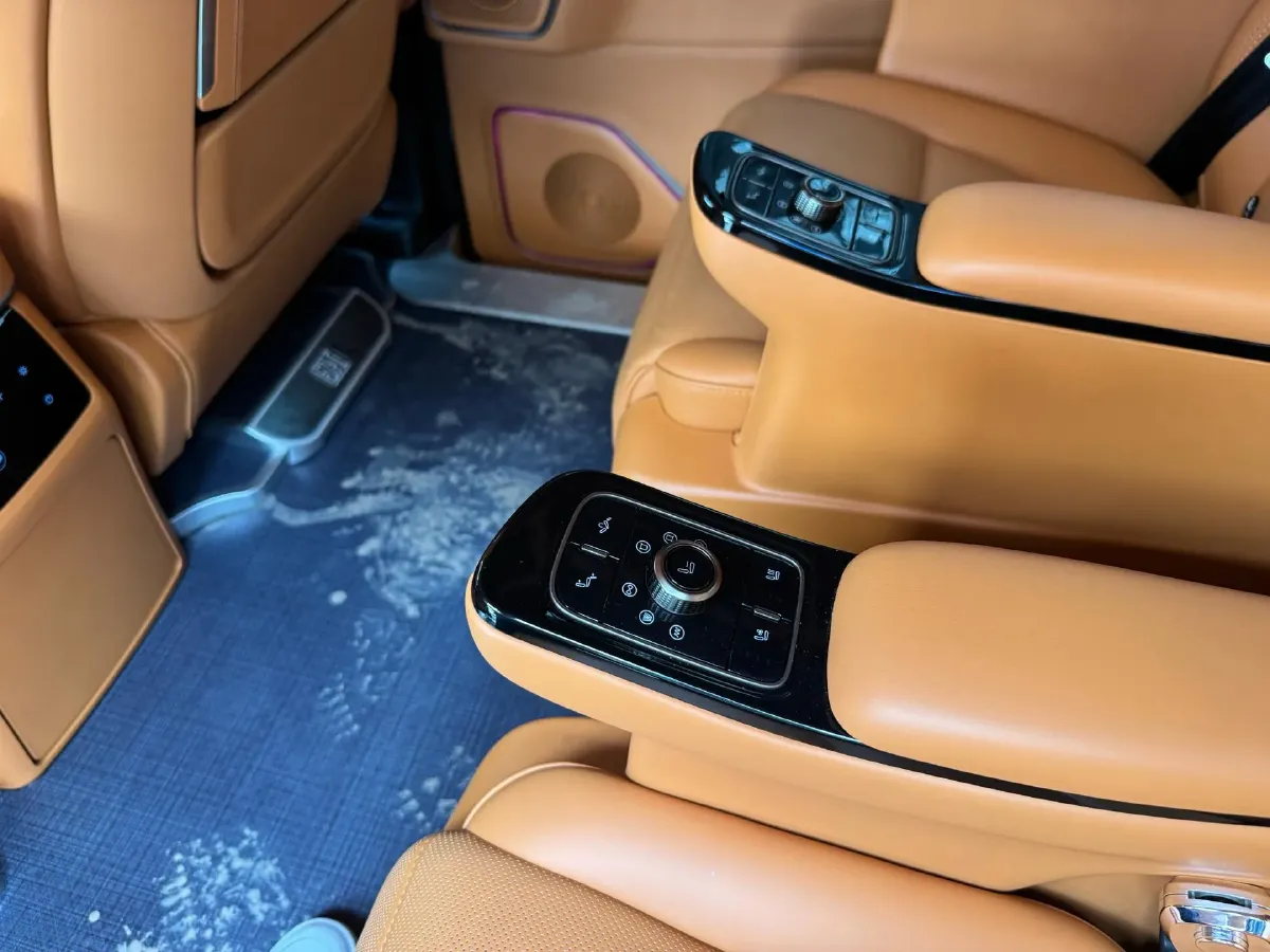 2025 WEY HighMountain 1.5T 170HP L4 4DHT PHEV,autocango,china used car exporter,china ev exporter,chinese used car exporter,chinese used ev exporter