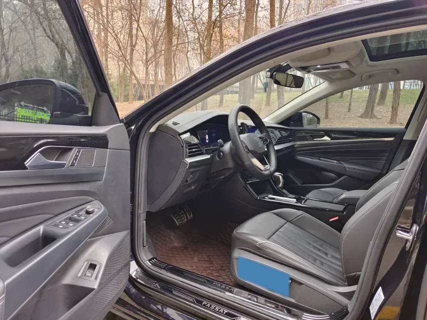 2023 Volkswagen Passat 2.0T 186HP L4 7DCT,autocango,china used car exporter,china ev exporter,chinese used car exporter,chinese used ev exporter