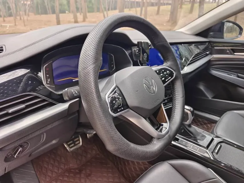 2023 Volkswagen Passat 2.0T 186HP L4 7DCT,autocango,china used car exporter,china ev exporter,chinese used car exporter,chinese used ev exporter