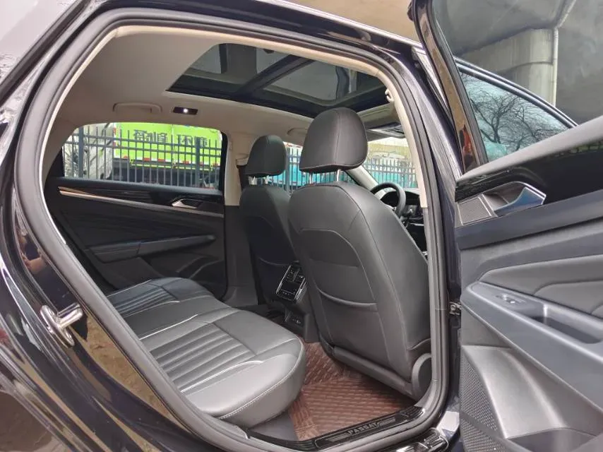 2023 Volkswagen Passat 2.0T 186HP L4 7DCT,autocango,china used car exporter,china ev exporter,chinese used car exporter,chinese used ev exporter