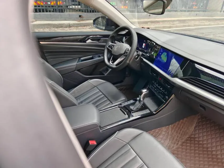 2023 Volkswagen Passat 2.0T 186HP L4 7DCT,autocango,china used car exporter,china ev exporter,chinese used car exporter,chinese used ev exporter