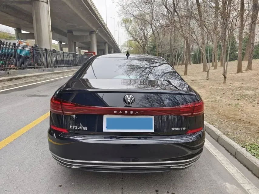2023 Volkswagen Passat 2.0T 186HP L4 7DCT,autocango,china used car exporter,china ev exporter,chinese used car exporter,chinese used ev exporter