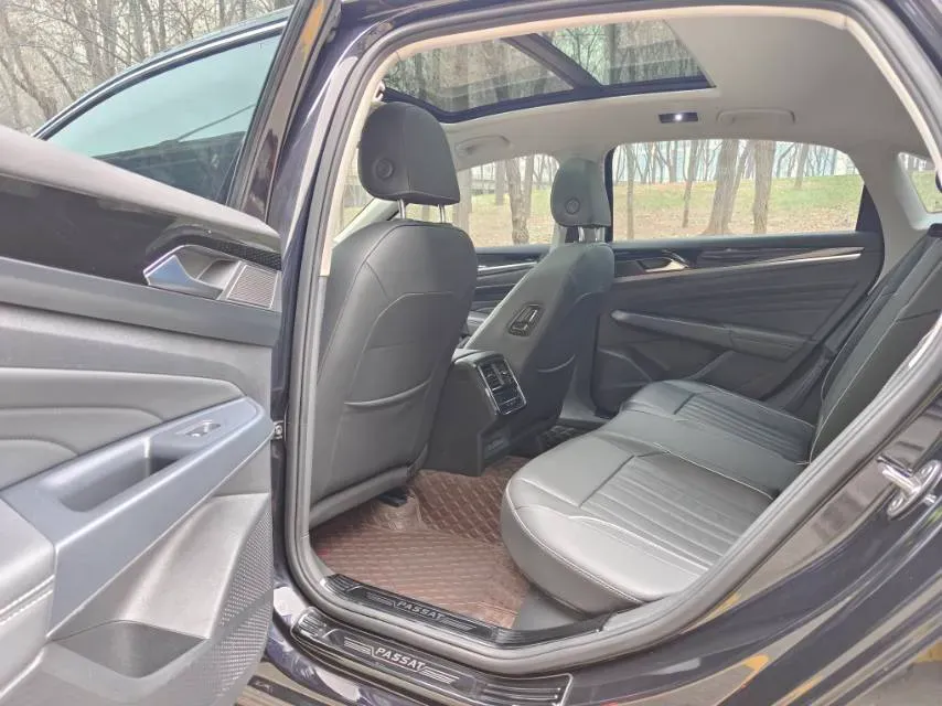 2023 Volkswagen Passat 2.0T 186HP L4 7DCT,autocango,china used car exporter,china ev exporter,chinese used car exporter,chinese used ev exporter