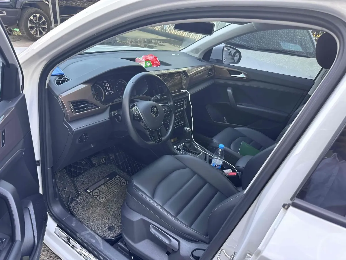 2021 Volkswagen Tharu 1.4T 150HP L4 7DCT,autocango,china used car exporter,china ev exporter,chinese used car exporter,chinese used ev exporter