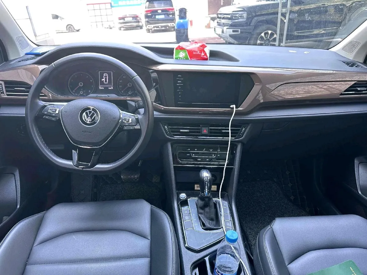 2021 Volkswagen Tharu 1.4T 150HP L4 7DCT,autocango,china used car exporter,china ev exporter,chinese used car exporter,chinese used ev exporter