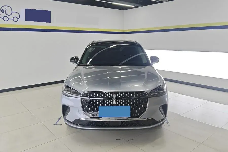 2024 Lincoln Corsair 2.0T 261HP L4 8AT,autocango,china used car exporter,china ev exporter,chinese used car exporter,chinese used ev exporter