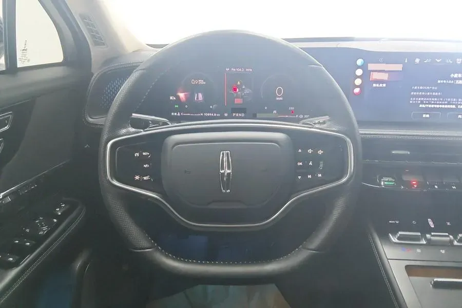 2024 Lincoln Corsair 2.0T 261HP L4 8AT,autocango,china used car exporter,china ev exporter,chinese used car exporter,chinese used ev exporter