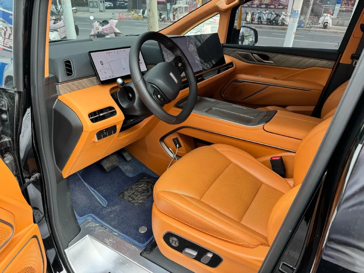 2025 WEY HighMountain 1.5T 170HP L4 4DHT PHEV,autocango,china used car exporter,china ev exporter,chinese used car exporter,chinese used ev exporter