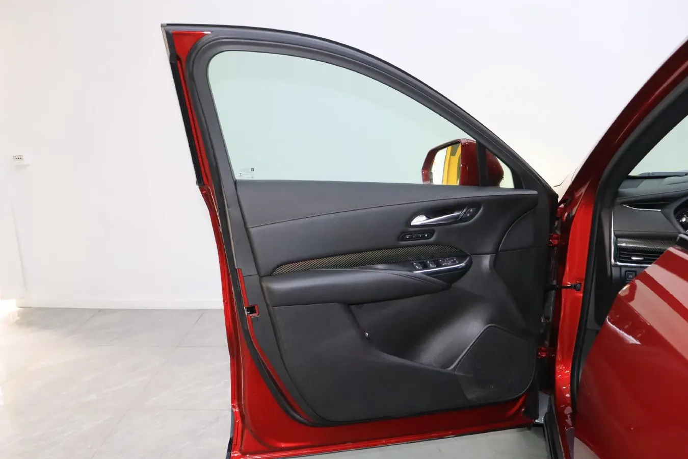 2022 Cadillac XT4 2.0T 237HP L4 9AT,autocango,china used car exporter,china ev exporter,chinese used car exporter,chinese used ev exporter